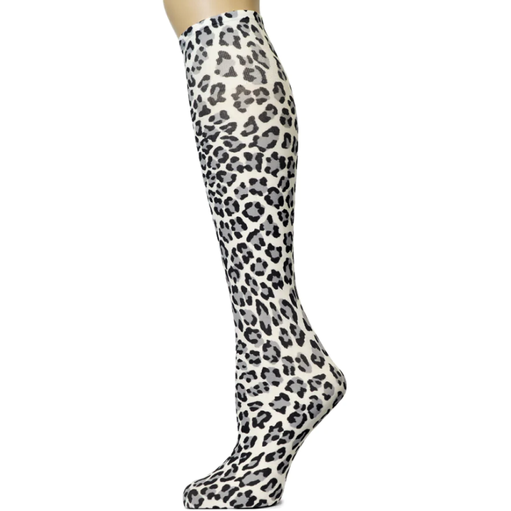 snow-leopard-adult-soxtrot-uk